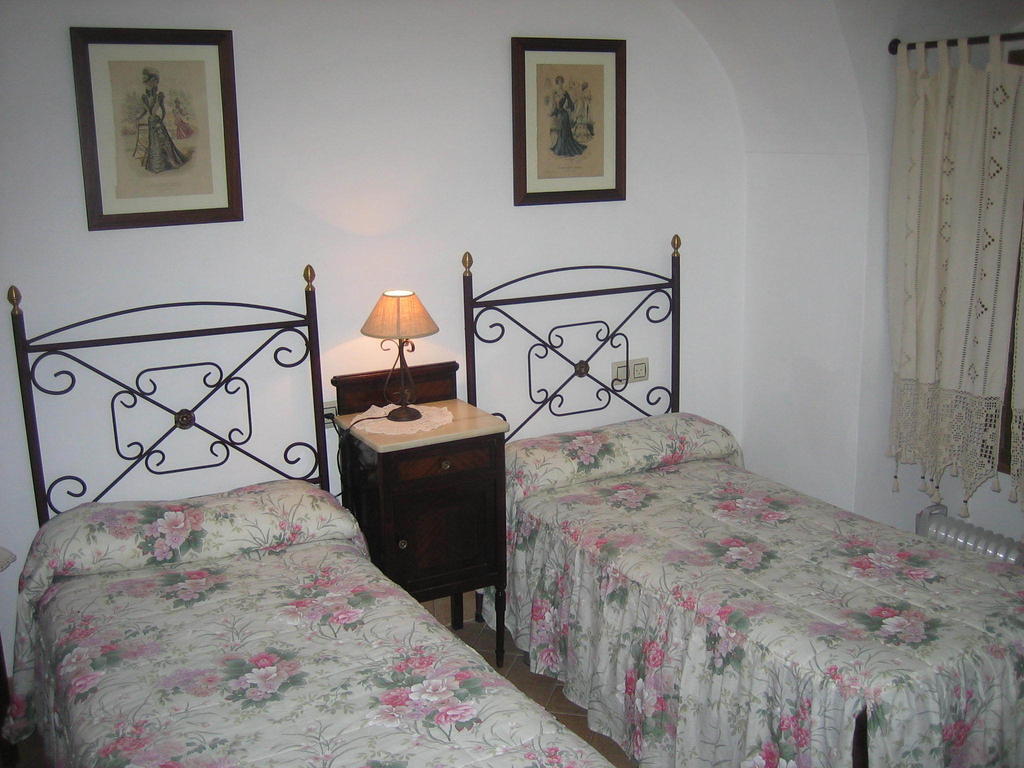 Castro del Río Casa Rural La Villa מראה חיצוני תמונה
